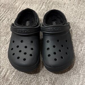 CROCS Unisex Adult Classic Clog with Fuzzy Lining Black Size W9/M7